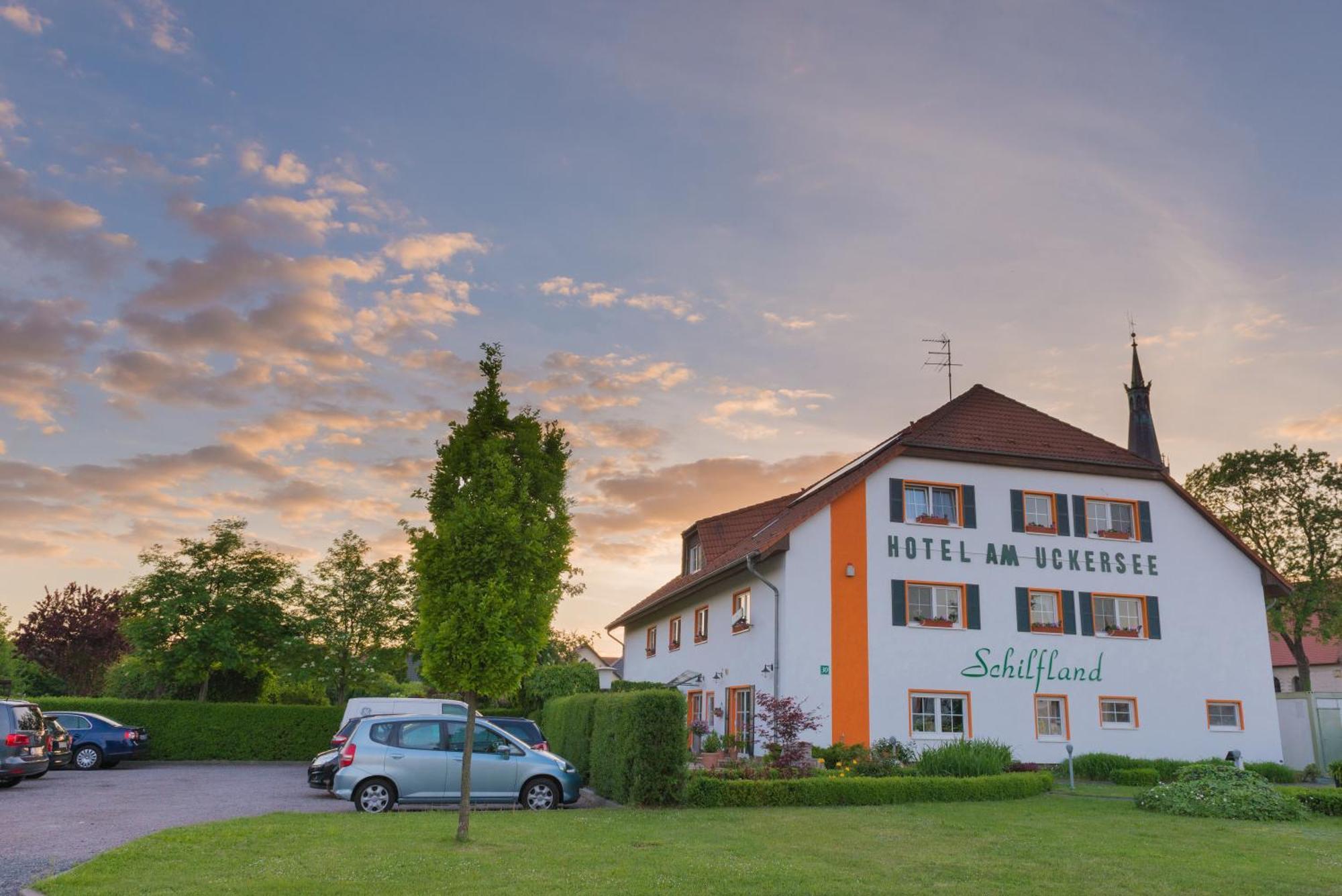 Hotel Am Uckersee Roepersdorf Exterior photo